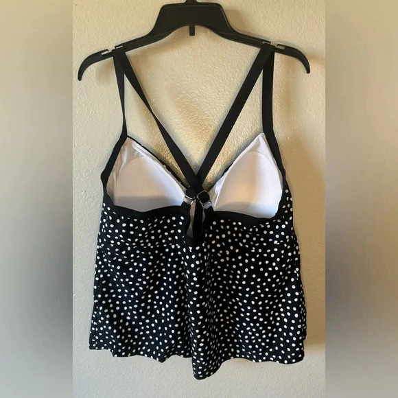 Southpoint Tankini/Shorts Swimsuit Set - Picture 8 of 14